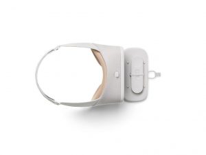 Google Daydream Virtual Reality Headset vs Samsung Gear